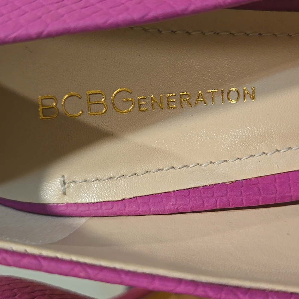BCBGeneration Vibrant Pink Textured Pointed Toe Heels Size 8.5 - Picture 2 of 16
